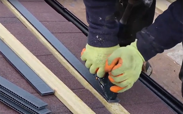 How To: Fit Ridge Vent with Britmet Lightweight Roofing