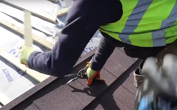How To: Fit Shingle Tile with Britmet Lightweight Roofing